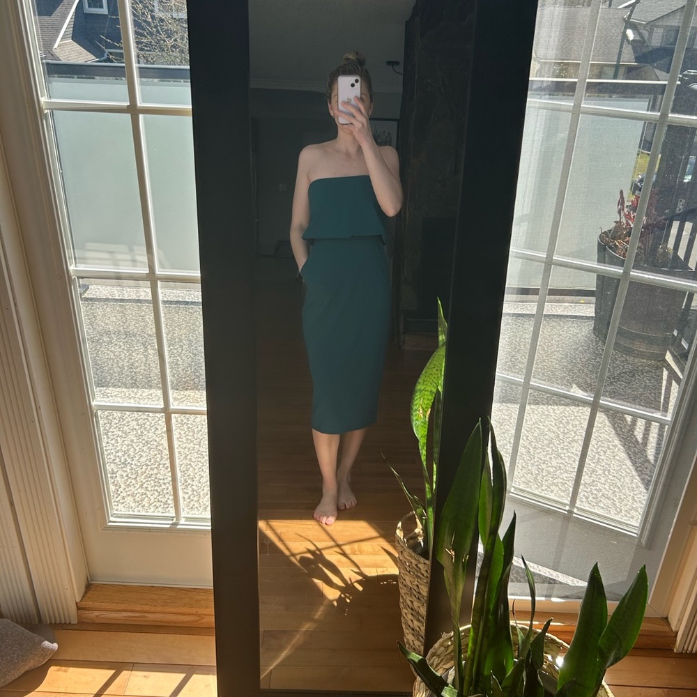 Green strapless midi Dress